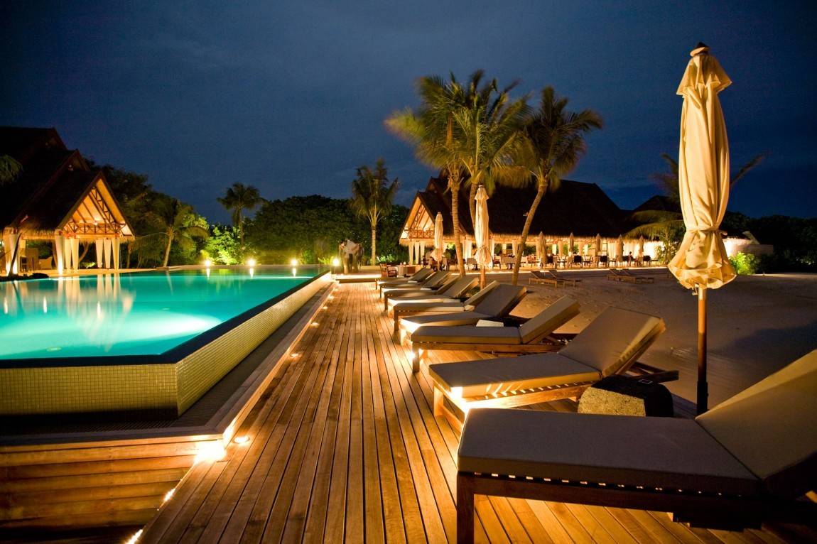 LUX Maldives Resort 2